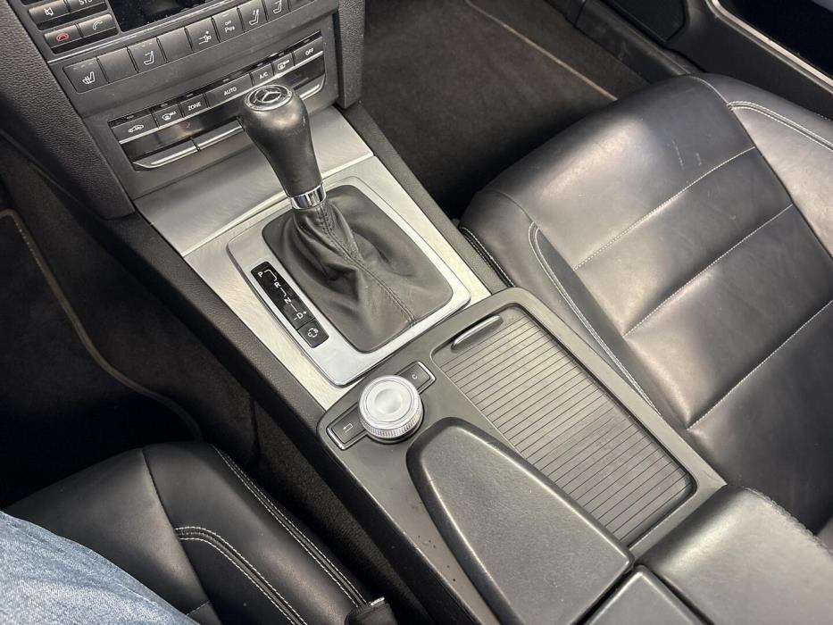MERCEDES-BENZ E 2010