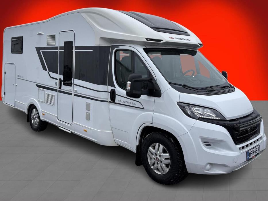 ADRIA MATRIX 670 SL 2023