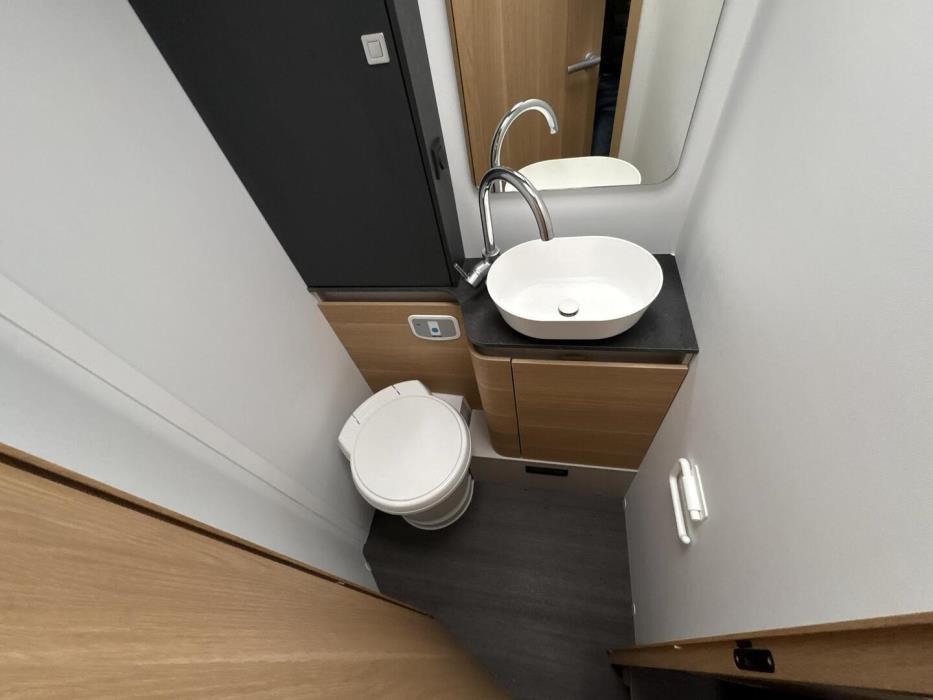 ADRIA MATRIX 670 SL 2023