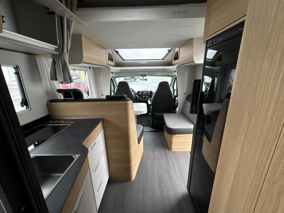 ADRIA MATRIX 670 SL 2023