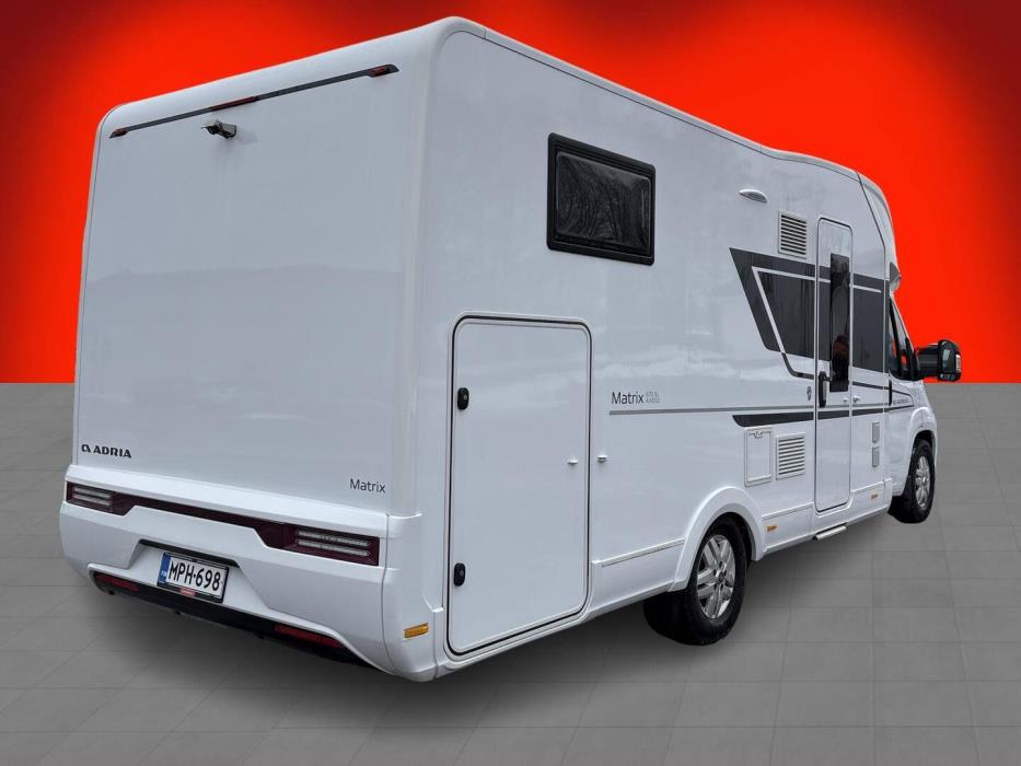 ADRIA MATRIX 670 SL 2023
