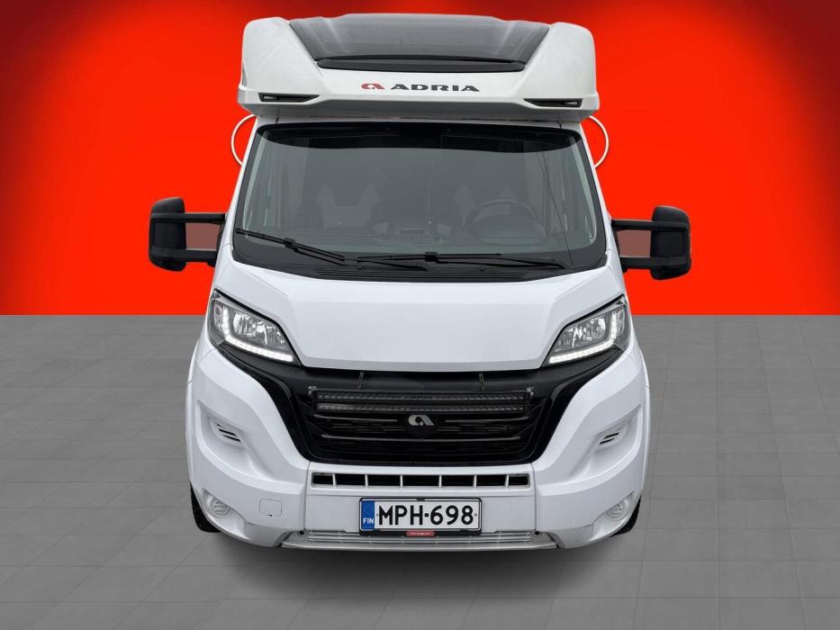 ADRIA MATRIX 670 SL 2023