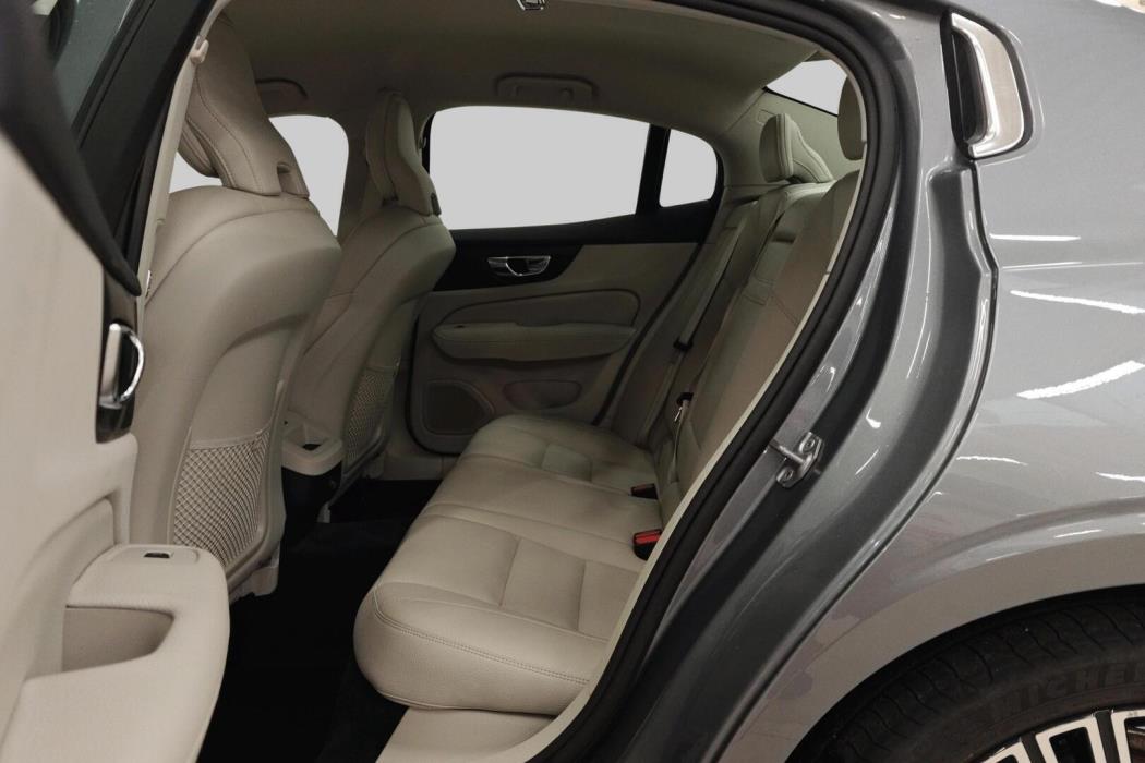 VOLVO S60 2019
