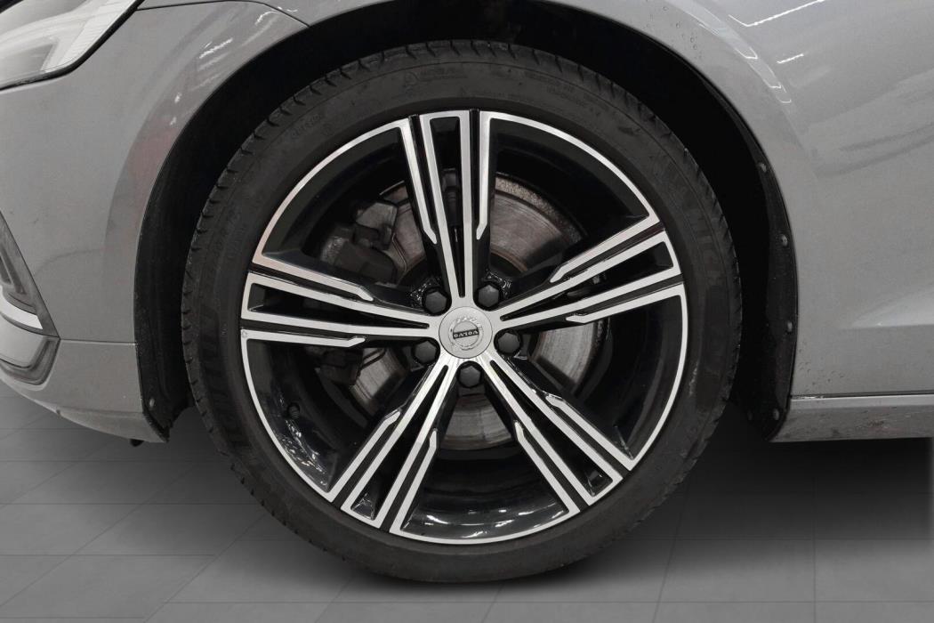 VOLVO S60 2019