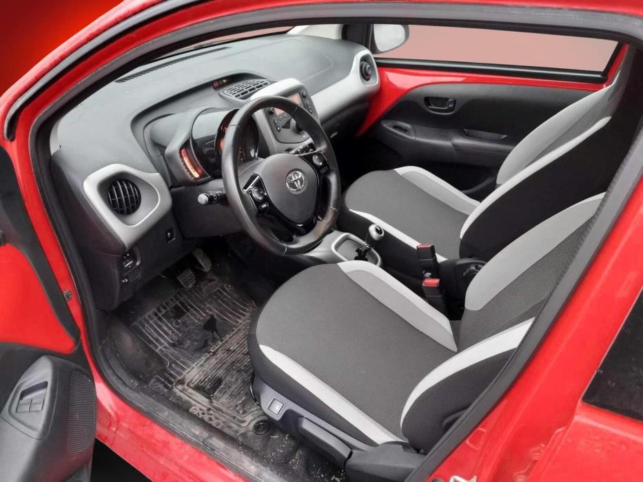 TOYOTA AYGO 2016