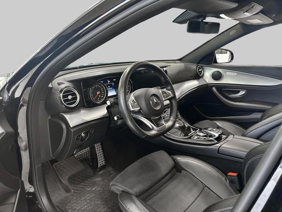MERCEDES-BENZ E 2017