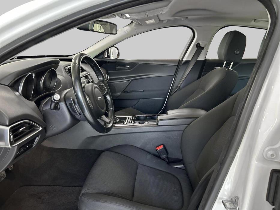 JAGUAR XE 2017