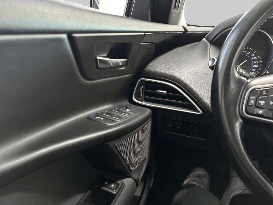 JAGUAR XE 2017