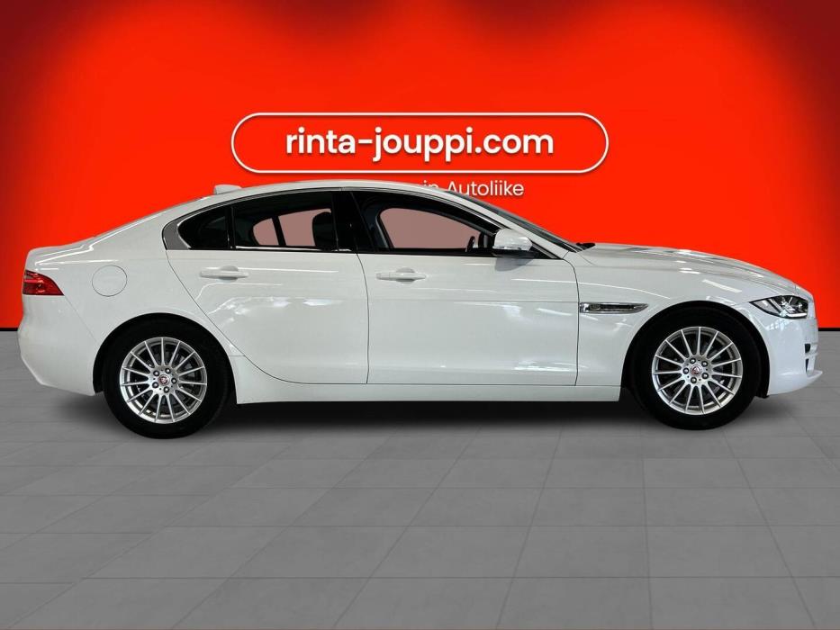 JAGUAR XE 2017