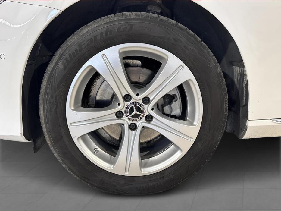 MERCEDES-BENZ E 2018