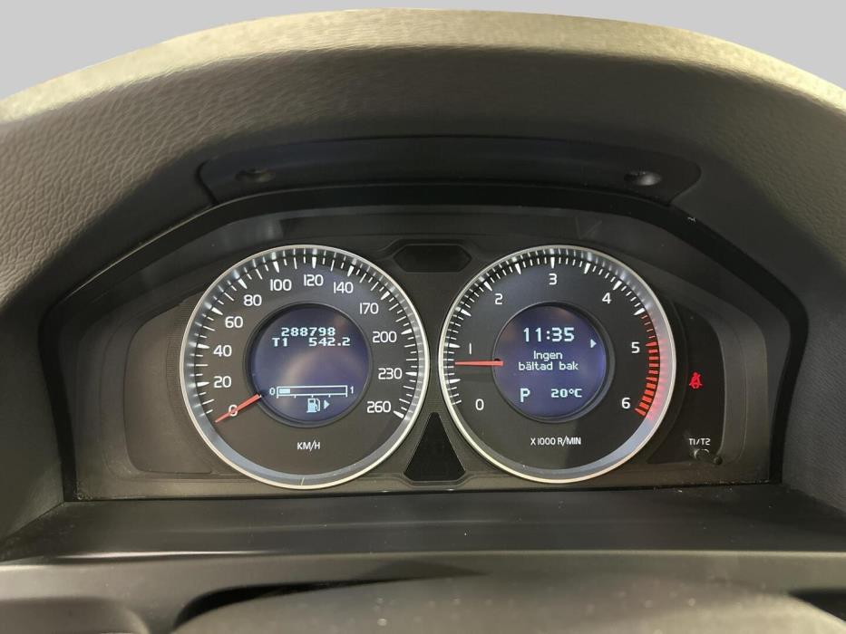 VOLVO V60 2013