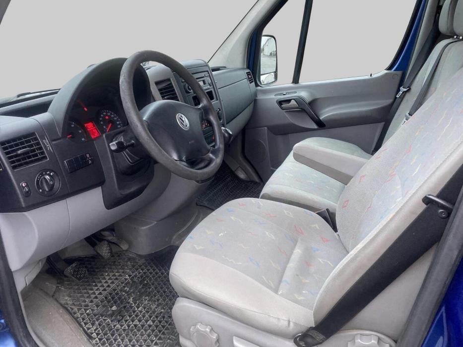 VOLKSWAGEN Crafter 2011