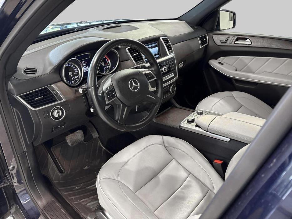 MERCEDES-BENZ GL 2013