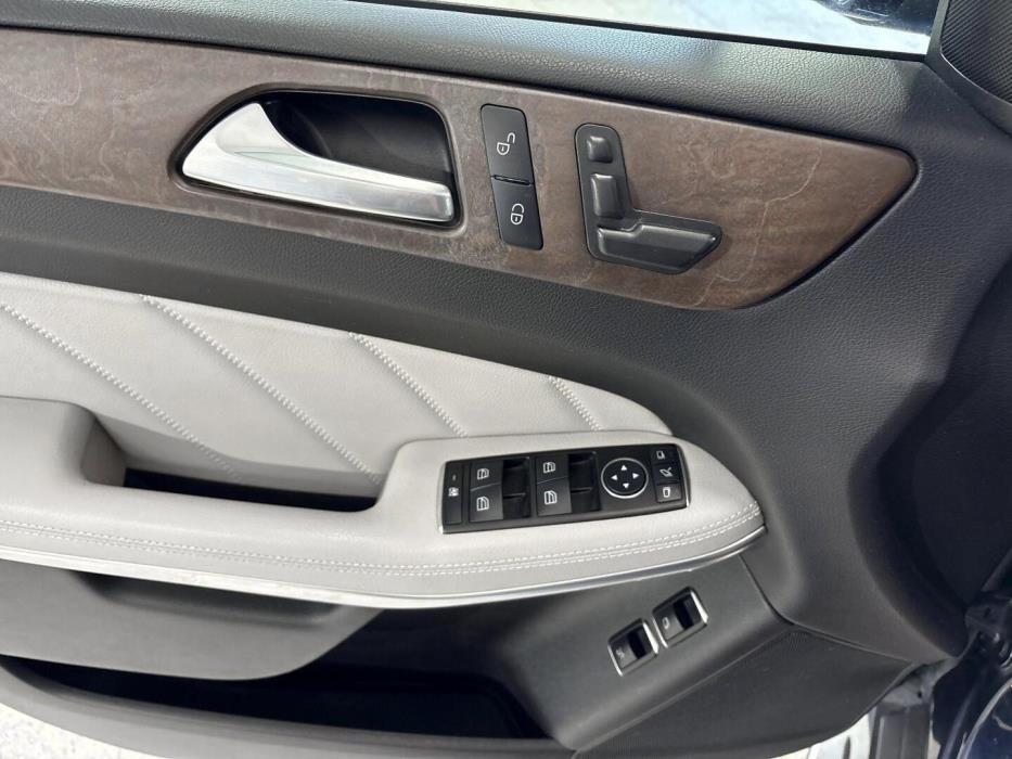 MERCEDES-BENZ GL 2013