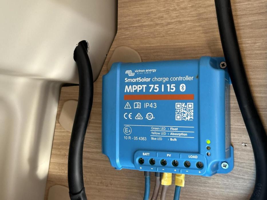 ROADCAR VAN R 600 2021