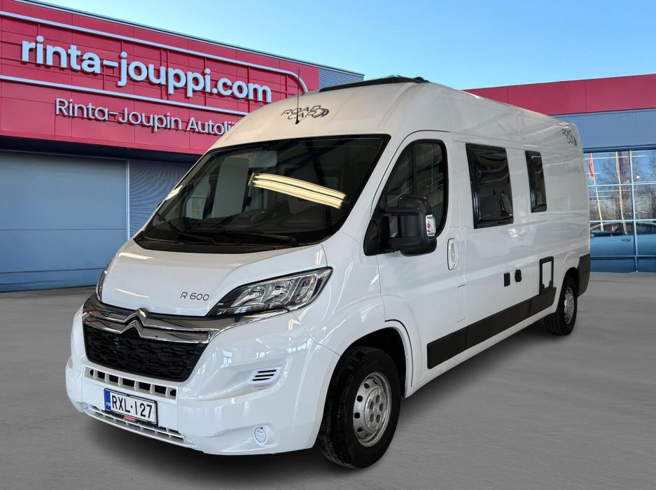 ROADCAR VAN R 600 2021