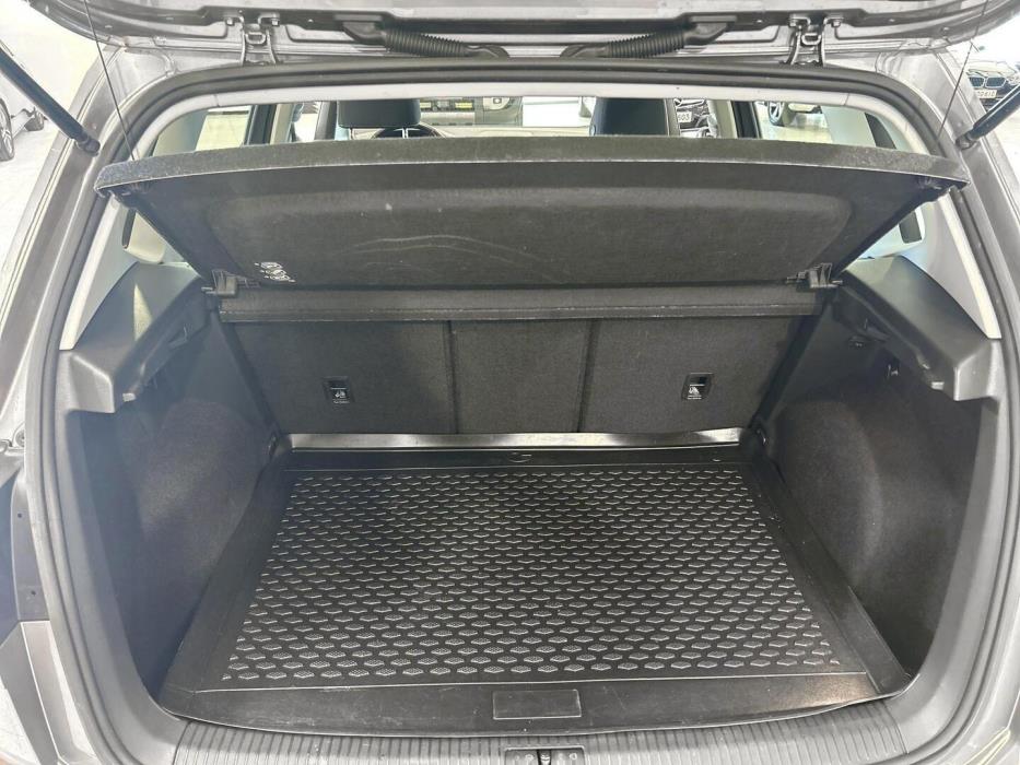 VOLKSWAGEN Golf Sportsvan 2015