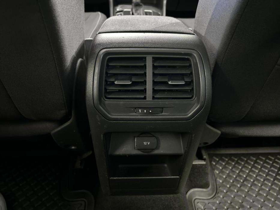 VOLKSWAGEN Golf Sportsvan 2015