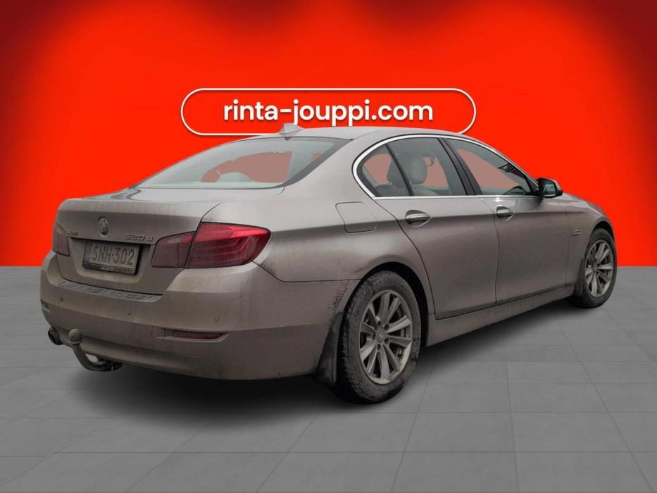 BMW 520 2015