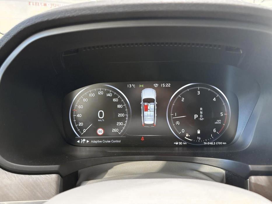VOLVO V90 2021