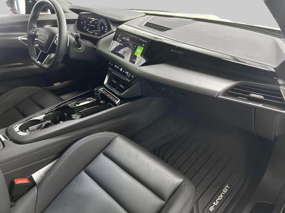AUDI e-tron GT 2023