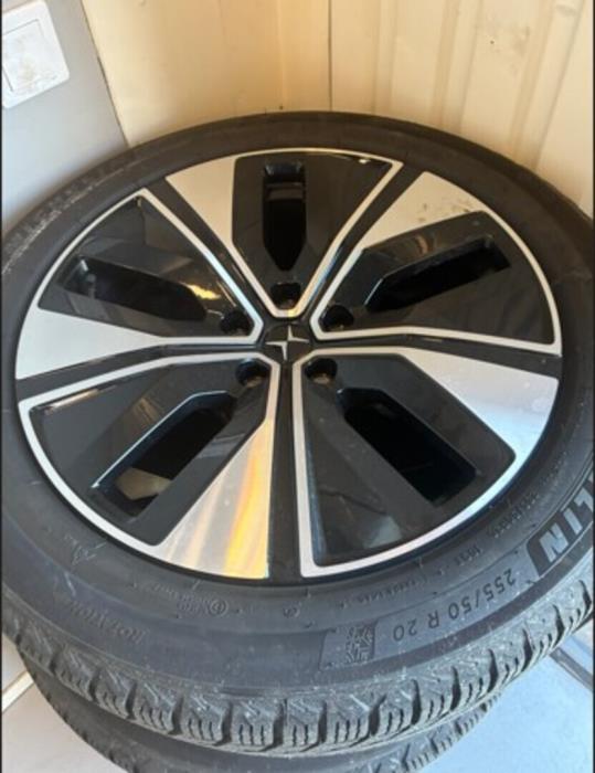 POLESTAR 3 2025