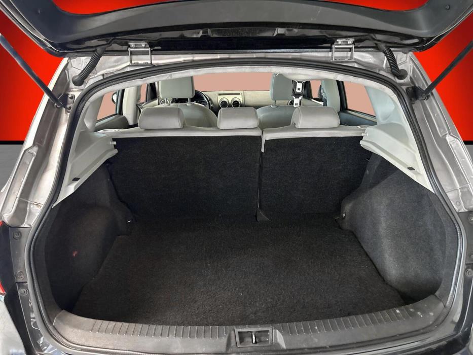 NISSAN Qashqai 2010