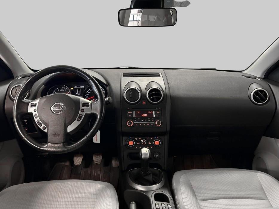 NISSAN Qashqai 2010