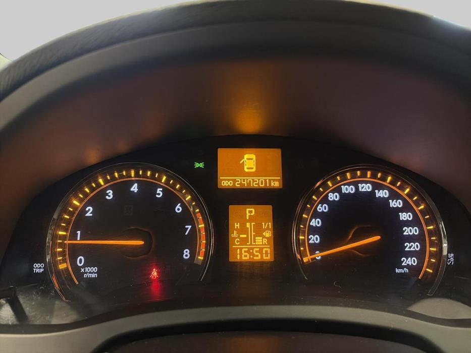 TOYOTA Avensis 2011