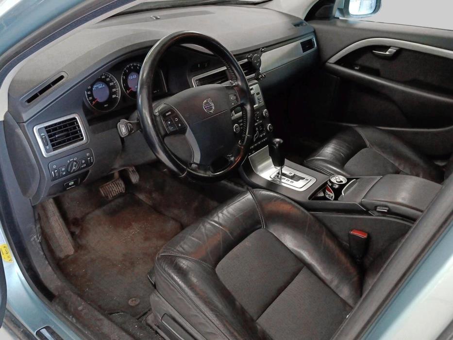 VOLVO V70 2007
