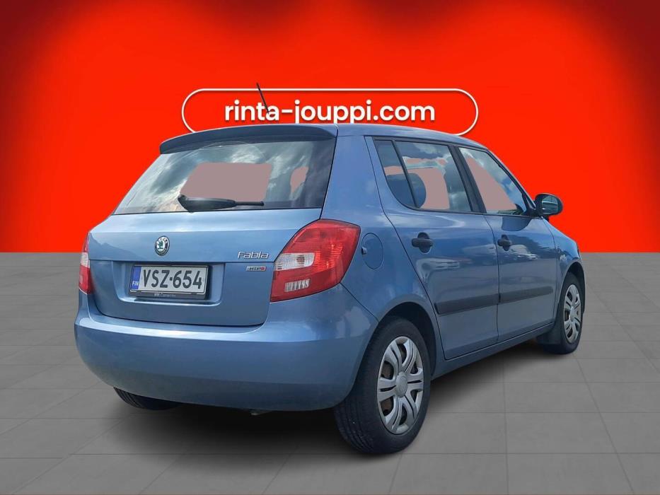 SKODA Fabia 2012