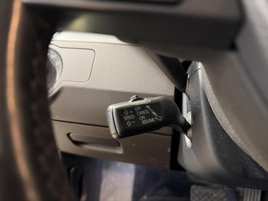 VOLKSWAGEN Passat 2014