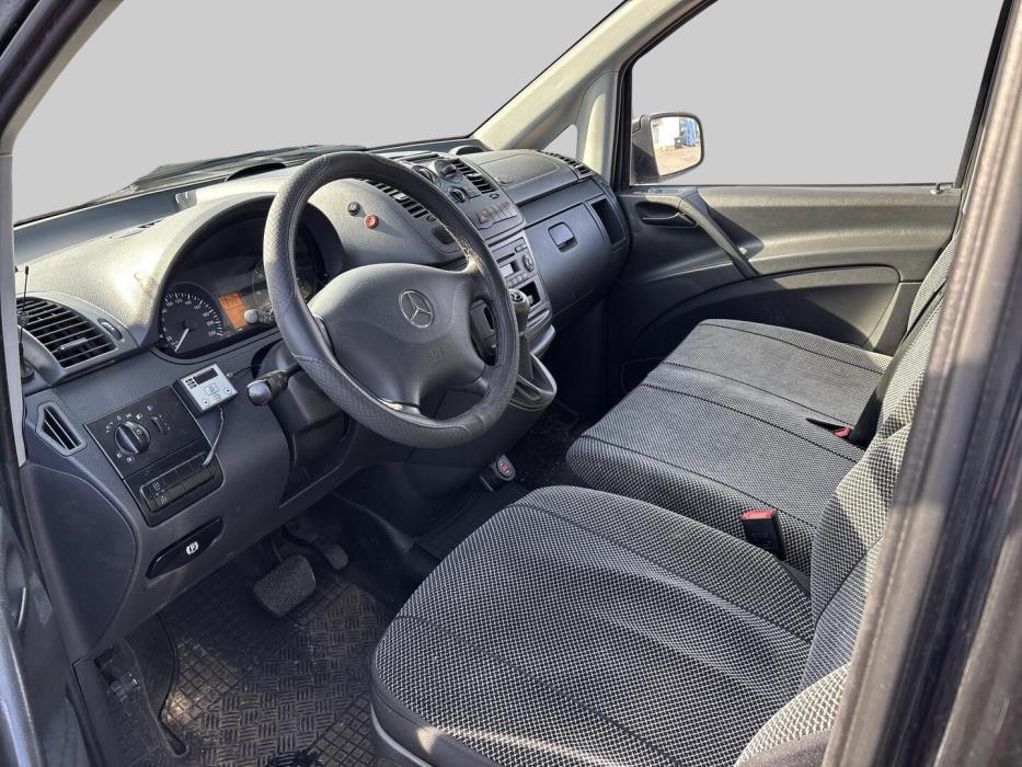 MERCEDES-BENZ Vito 2011