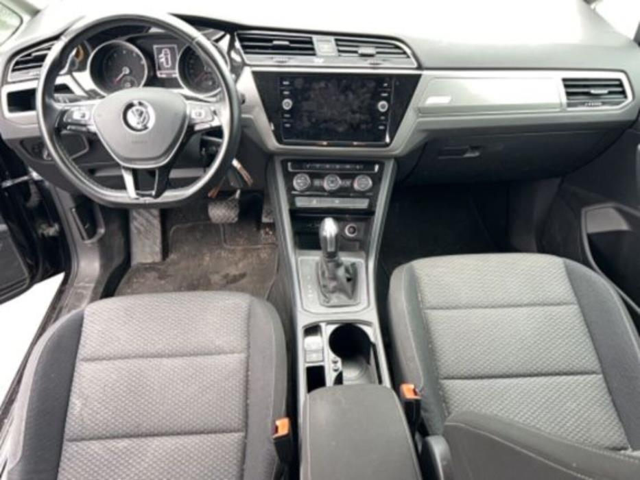 VOLKSWAGEN TOURAN 2019