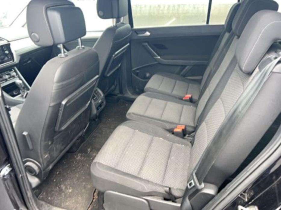 VOLKSWAGEN TOURAN 2019