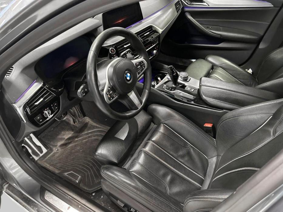 BMW 530 2019