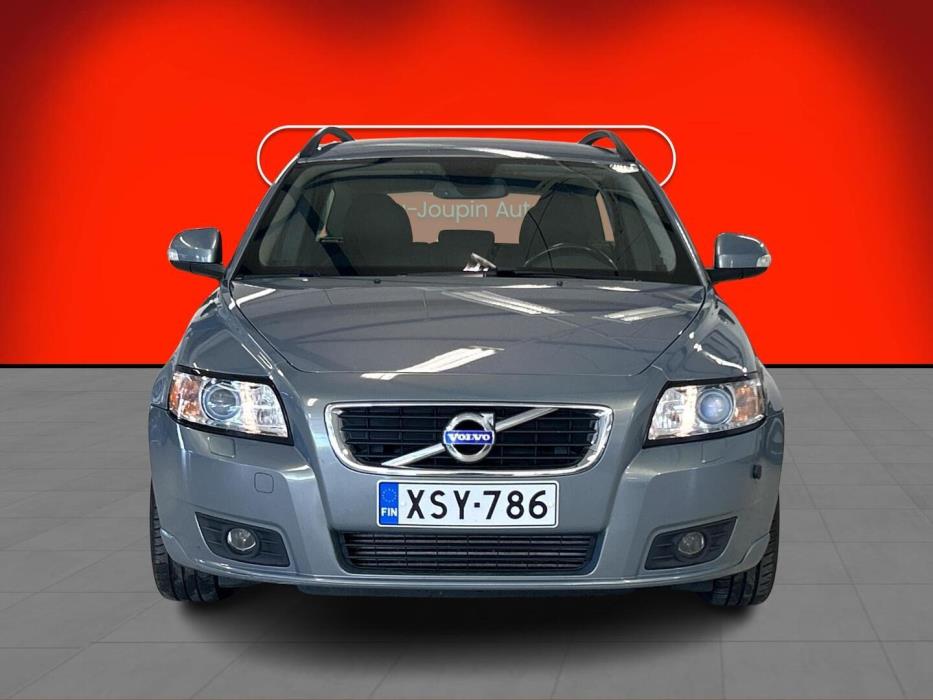VOLVO V50 2011
