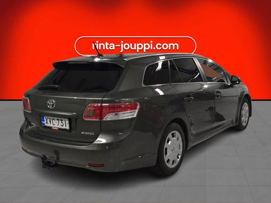 TOYOTA Avensis 2010