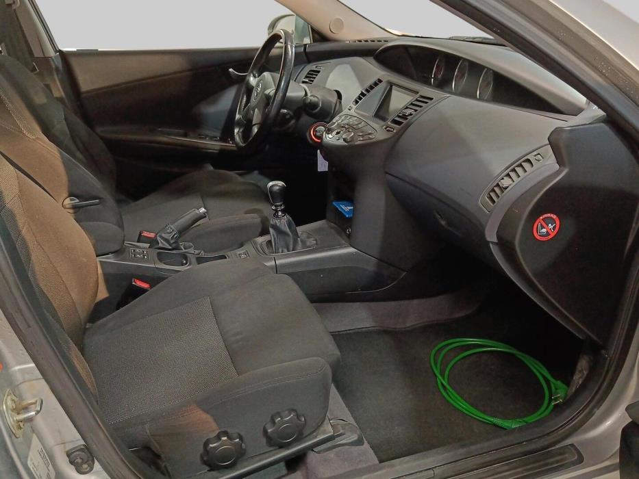 NISSAN Primera 2004