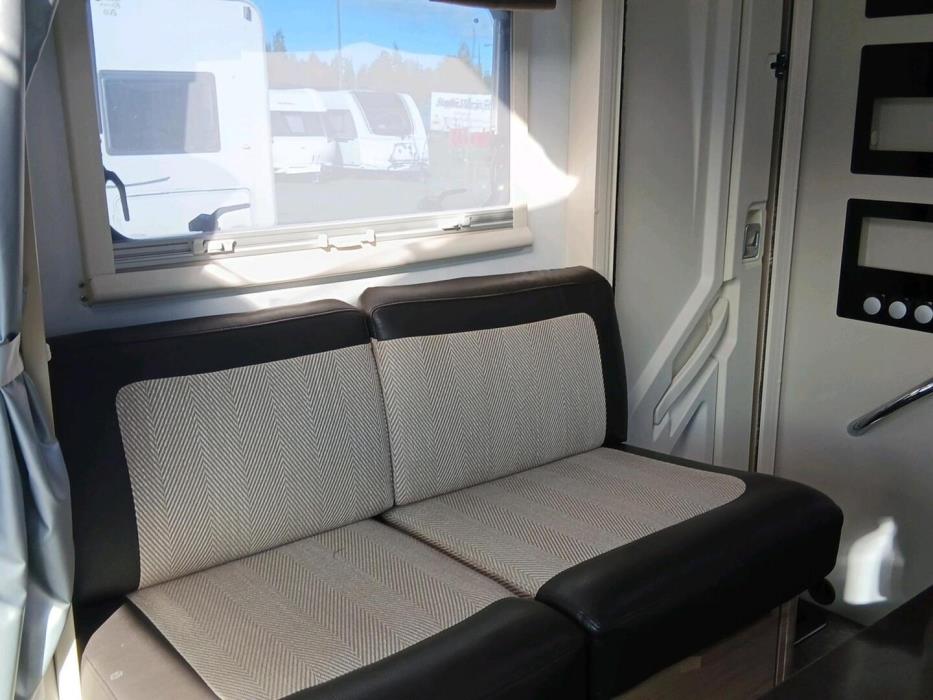 ADRIA Matrix M 650 SF 2015