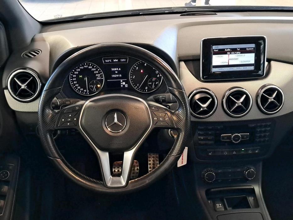 MERCEDES-BENZ B 2013