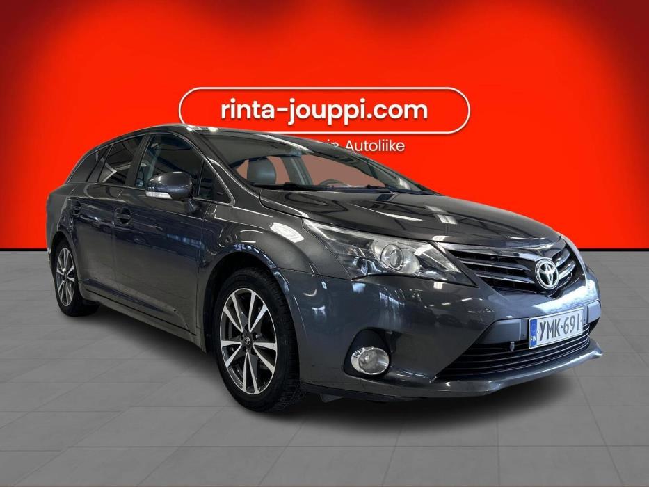 TOYOTA Avensis 2013