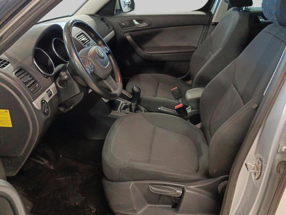 SKODA Yeti 2012