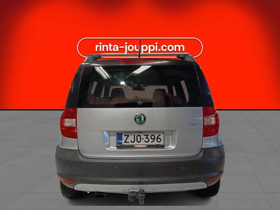 SKODA Yeti 2012