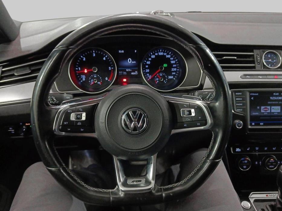 VOLKSWAGEN Passat 2017