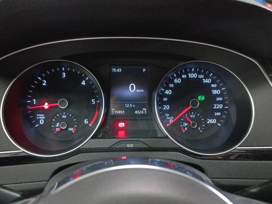 VOLKSWAGEN Passat 2017