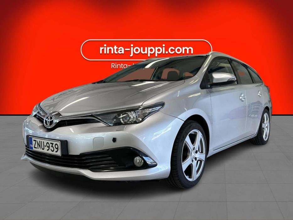 TOYOTA Auris 2016