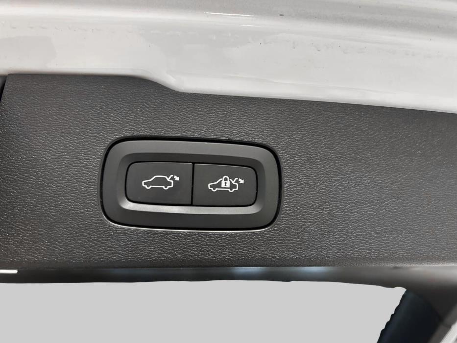 VOLVO V60 2020