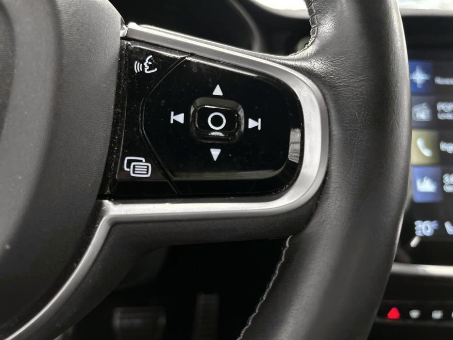 VOLVO V60 2020