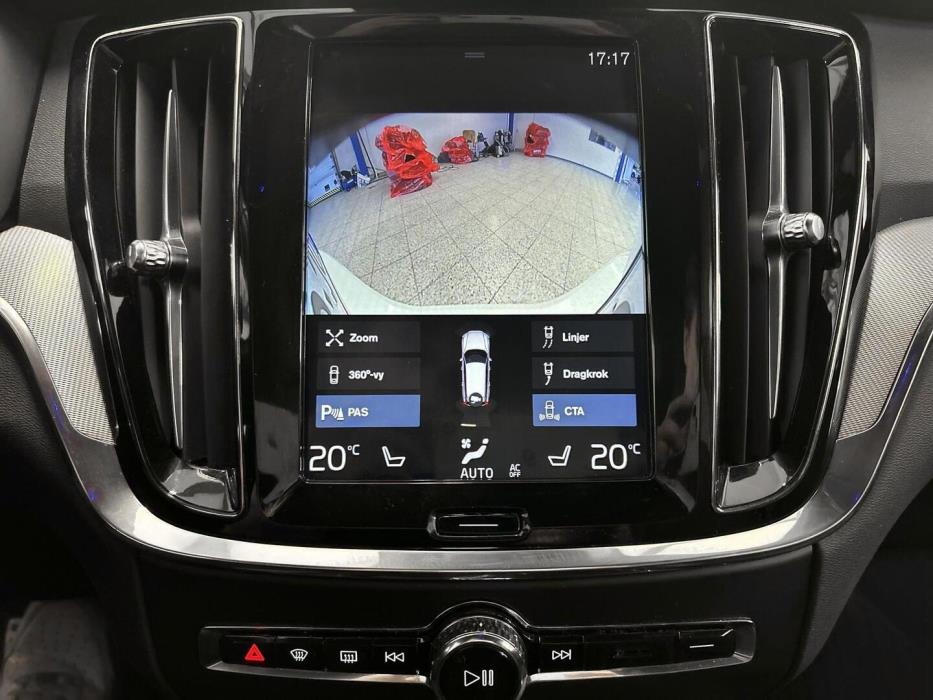VOLVO V60 2020